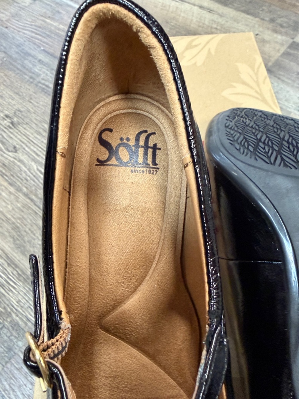 BRAND NEW Sofft Sienna Black Patent Leather Pumps Shoe Size 6 - Picture 7 of 8